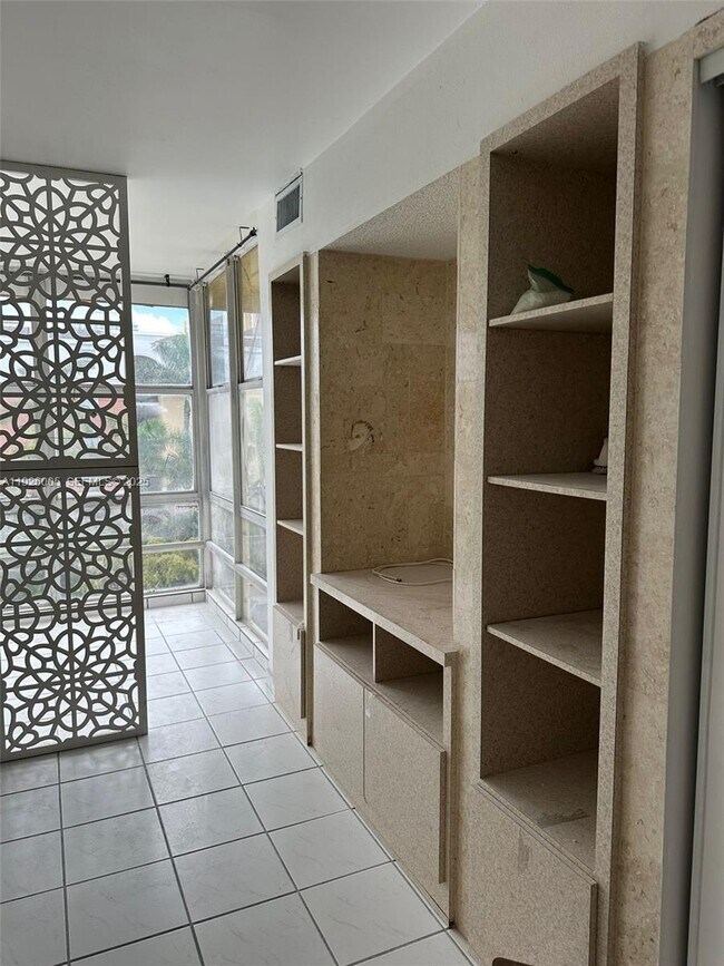 Building Photo - 210 172nd St