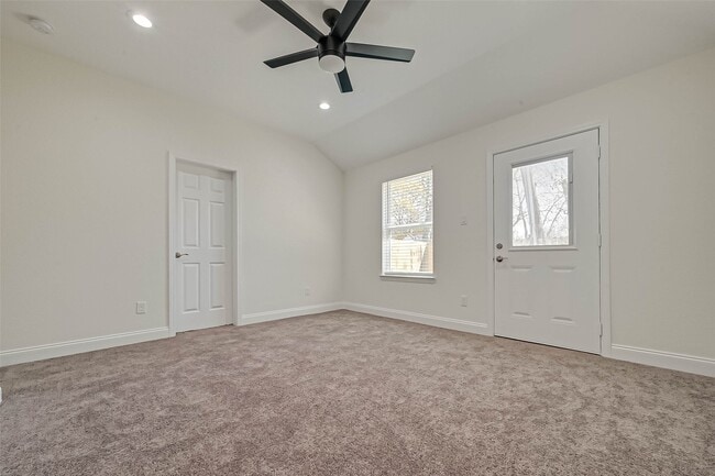 Building Photo - 7339 Krueger Rd