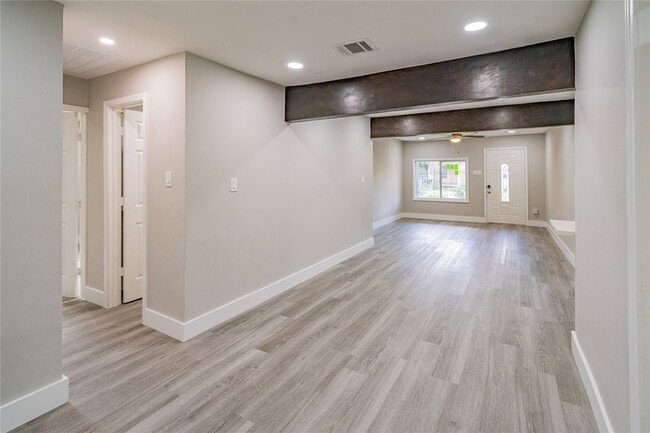 Building Photo - 5718 Cherry St