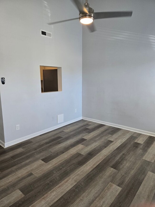 Building Photo - Charming 2 Bedroom in Virginia Beach