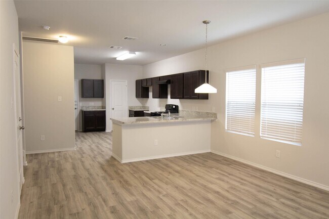 Building Photo - 18606 Bell Ravine Dr