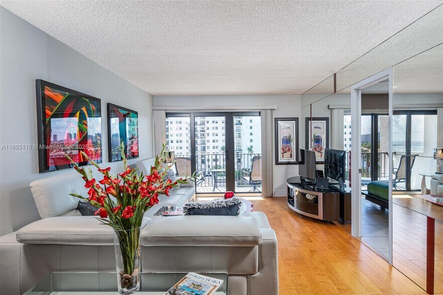 Primary Photo - 1201 S Ocean Dr