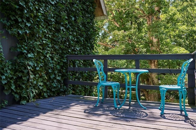 Building Photo - 1883 NY-213