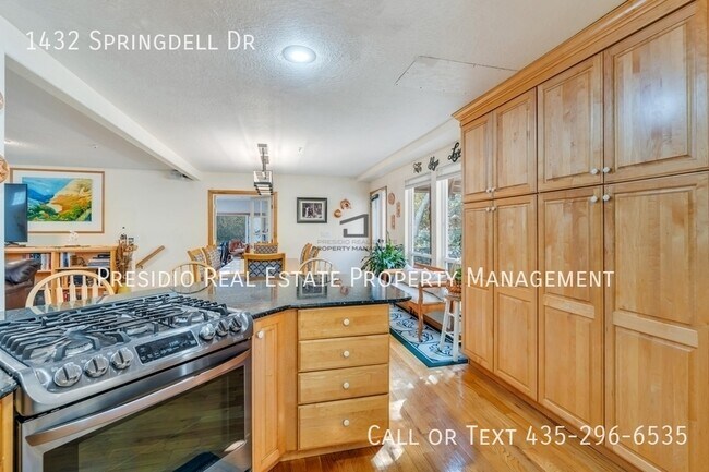 Building Photo - 1432 Spring Dell Dr