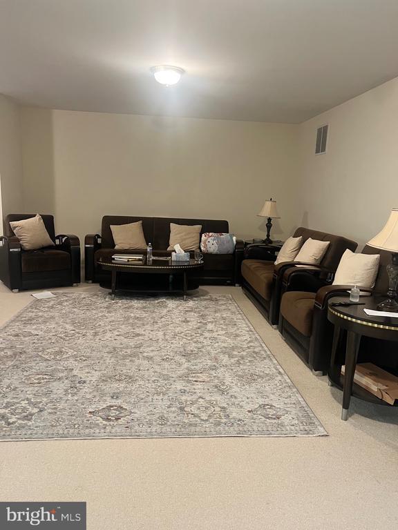 Building Photo - 7317 Hampton Manor Pl