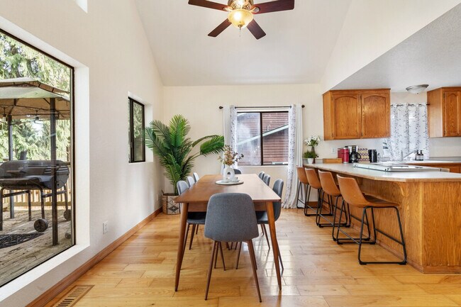 Building Photo - 18301 115th St NE