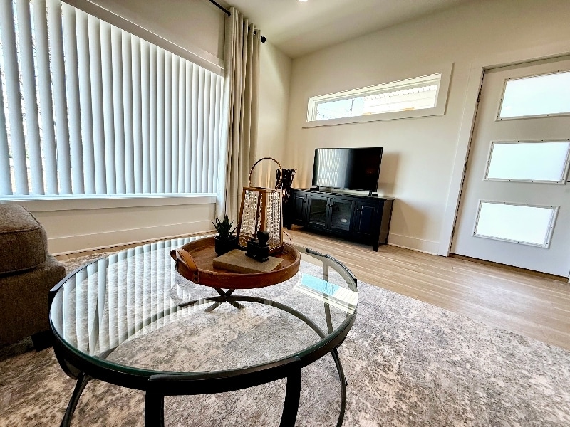 Building Photo - 3203 Memorial Ave