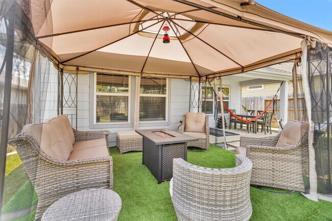 Building Photo - 18544 Meadow Point Ln