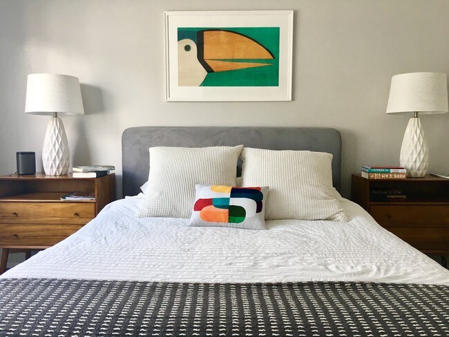 Building Photo - 514 N Van Ness Ave