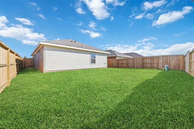 Building Photo - 27027 Vis Fld Dr