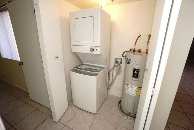 Building Photo - Tucson Condo for Rent Near Starr Pass – 2n...