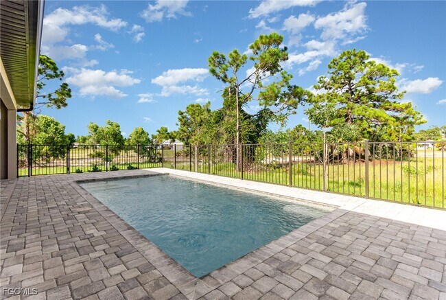 Building Photo - 4157 NW 39th Ave