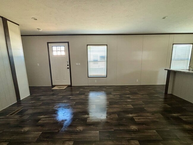 Building Photo - 2101 Ladnier Rd