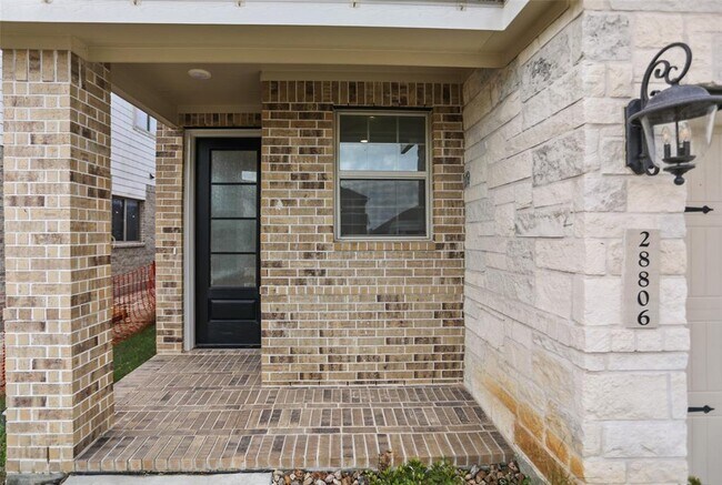 Building Photo - 28806 Bobcat Run Dr