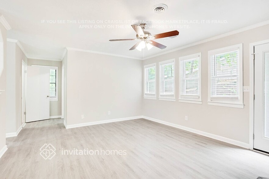 Building Photo - 6823 Springwood Dr