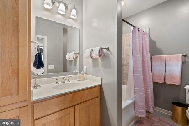 Building Photo - 3369 Preston Shore Dr