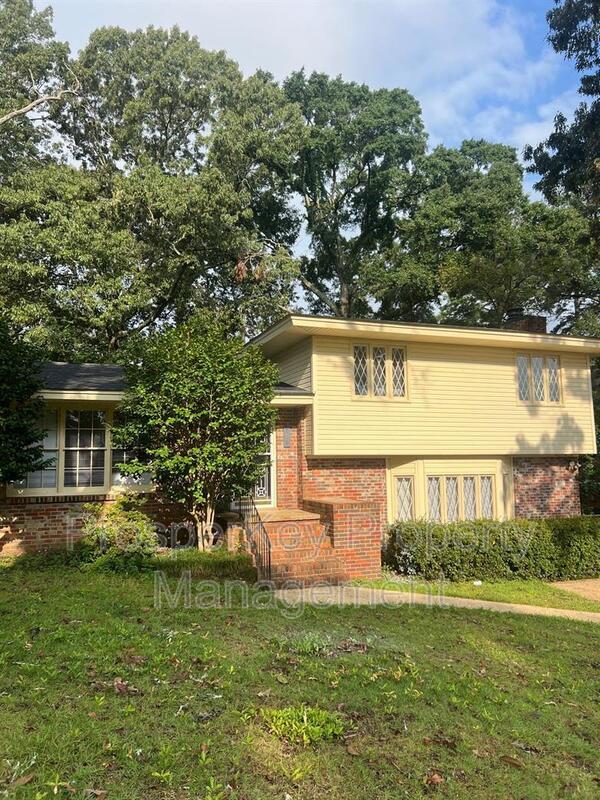 Building Photo - 706 Joryne Dr