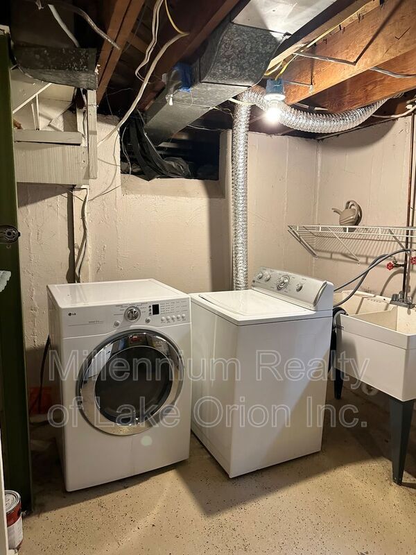 Building Photo - 2224 N Connecticut Ave