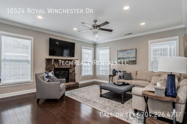 Building Photo - 10524 Royal Winchester Dr