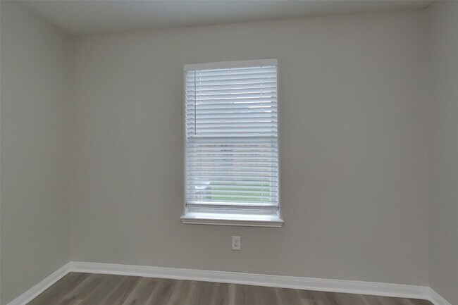 Building Photo - 308 Crooked Pine Court