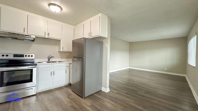 Interior Photo - Imperial Beach Palms