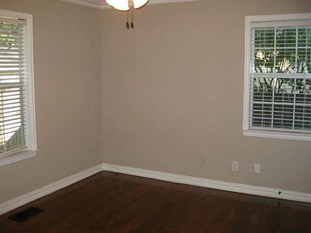 Building Photo - 3933 Park Ln