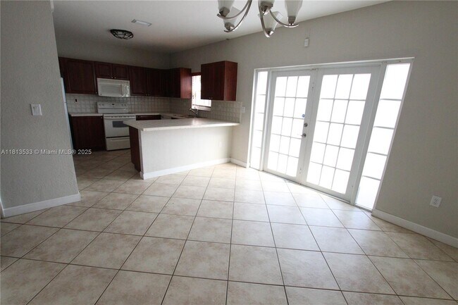 Building Photo - 14758 SW 9th Ln