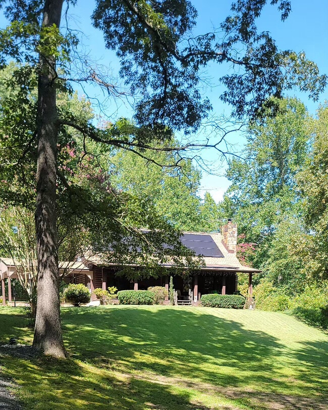 Building Photo - 3550 Holderness Ln