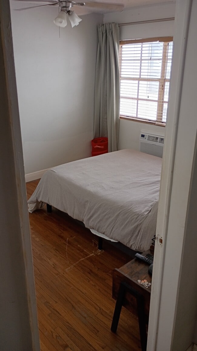 Building Photo - 1616 Michigan Ave