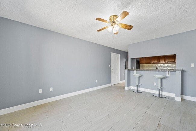 Building Photo - 225 S Tropical Trail