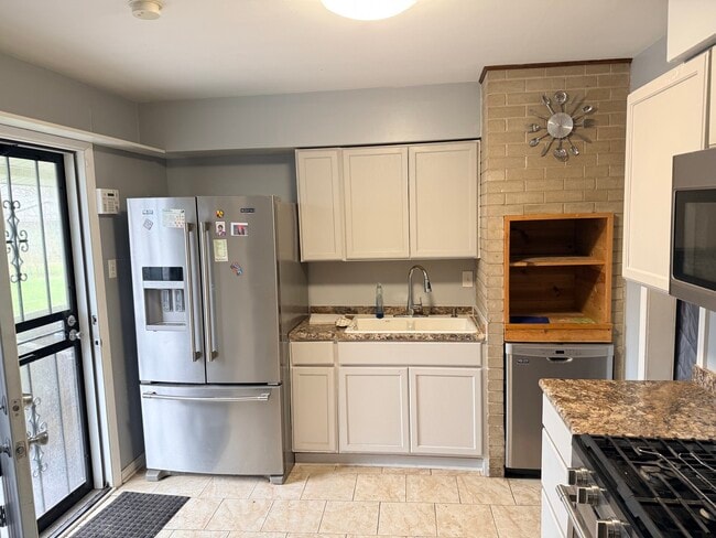 Building Photo - 202 Kentucky St