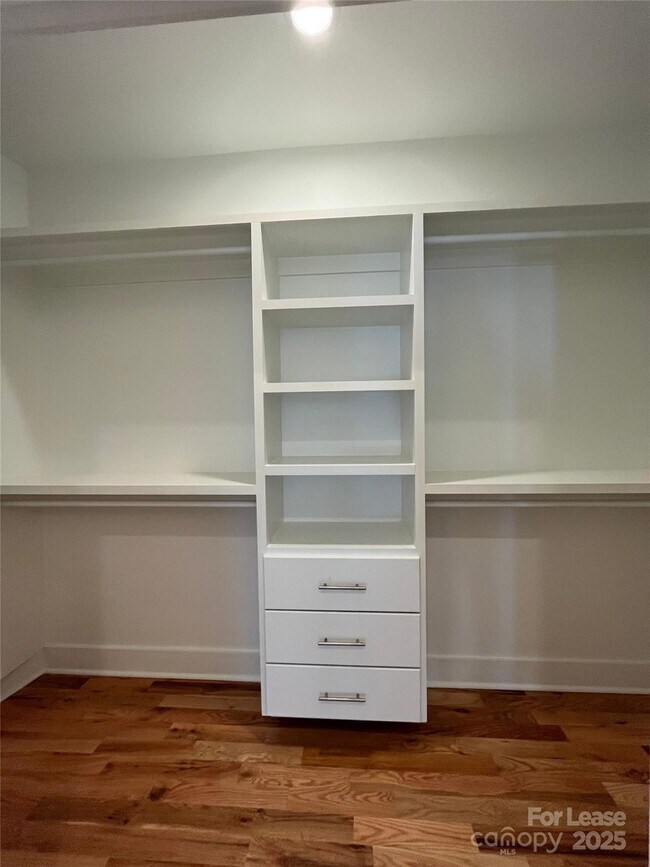 Building Photo - 1608 Julia Maulden Pl