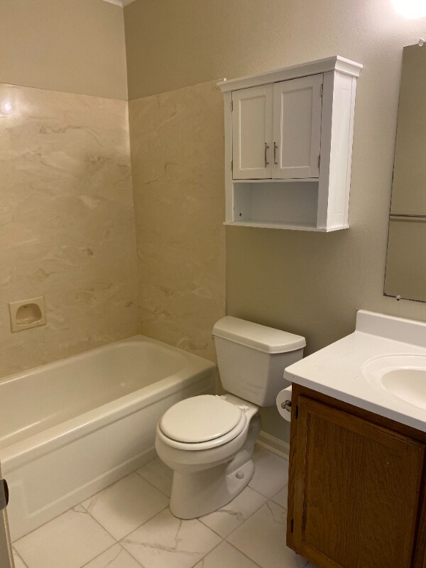 Building Photo - 7651 Bles Ave