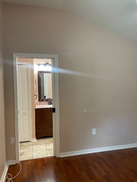 Building Photo - 6112 Gannetside Pl