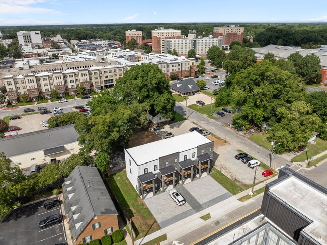 Building Photo - 9th + Forbes Luxury Student Living