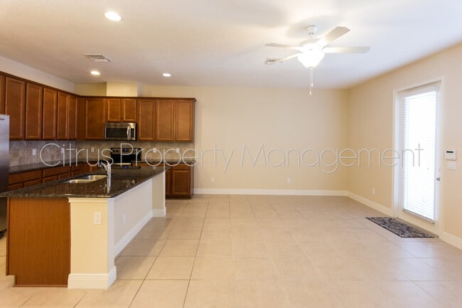 Building Photo - 3/2.5 Town Home in Windermere