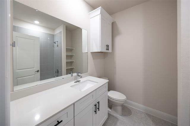 Building Photo - 1530 Lake District Dr