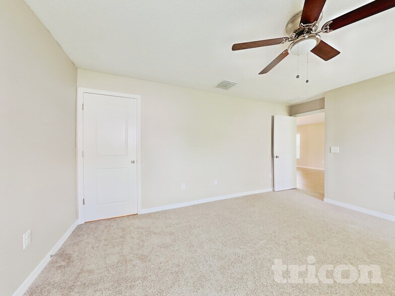 Building Photo - 8440 Hunters Fork Loop