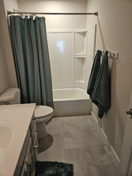 Building Photo - 2099 Farroni Dr
