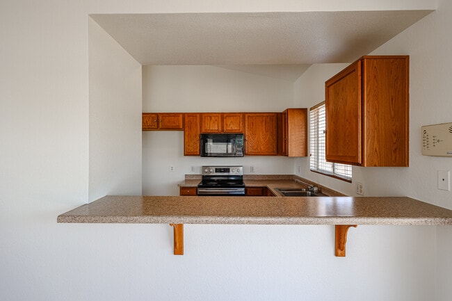 Building Photo - 1850 N 84th Ln