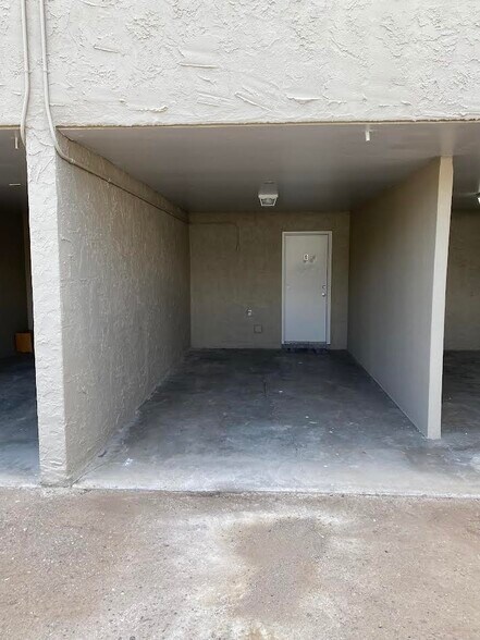 Carport - 805 Mormon Pl