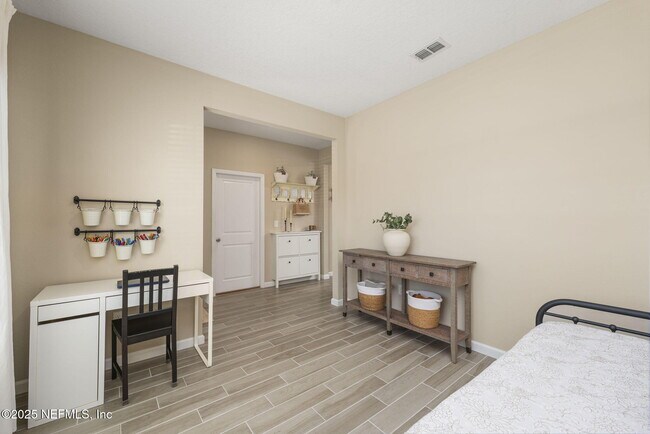 Building Photo - 9686 Lovage Ln