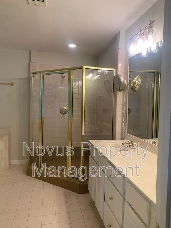Building Photo - 7439 Mason Falls Dr