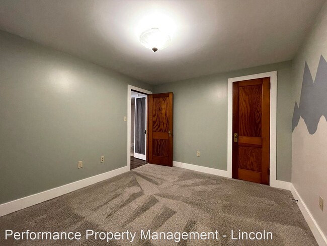Building Photo - 4 br, 2 bath House - 1525 South 11th Street