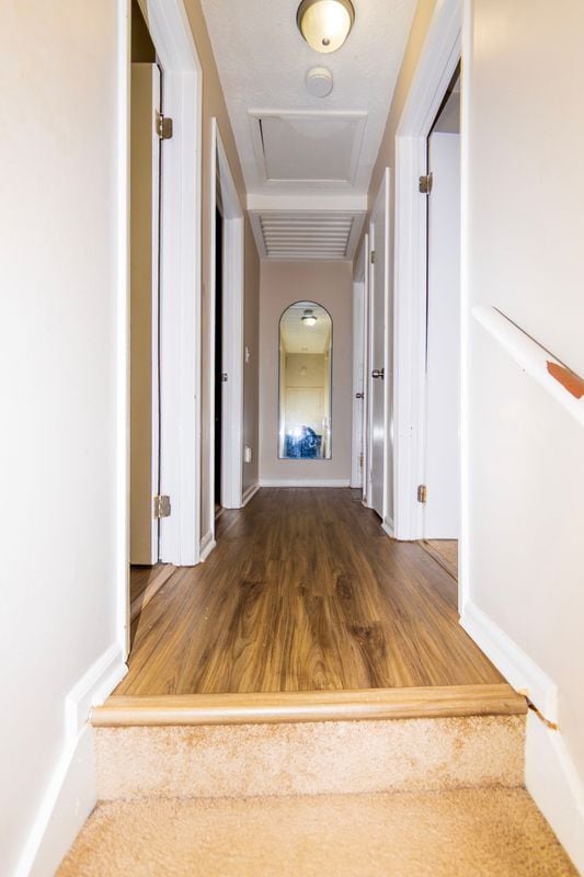 Building Photo - 917 Chartley Dr SW