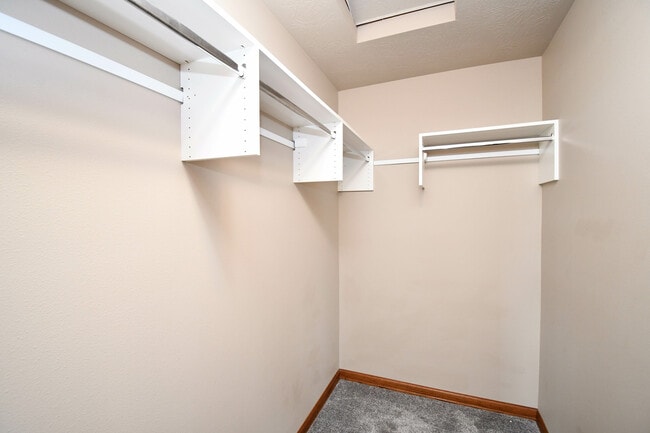 Building Photo - 8413 W 53rd St