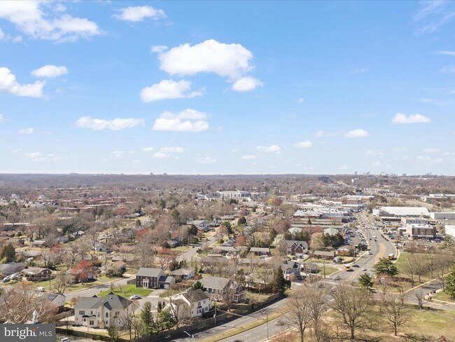 Building Photo - 5505 Seminary Rd