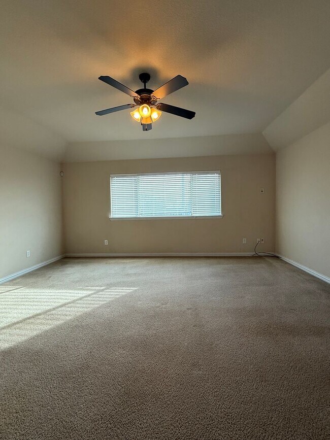 Building Photo - 815 Blue Quail Dr