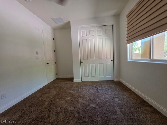 Building Photo - 5495 Alden Bend Dr