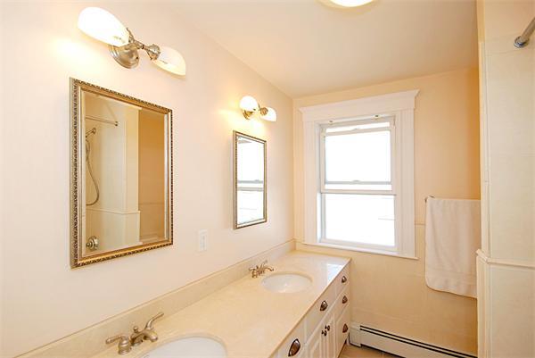 Building Photo - 111 Fayerweather St